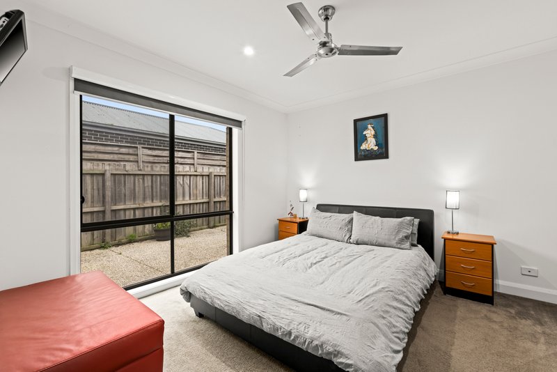 Photo - 1A Sullivan Court, Belmont VIC 3216 - Image 6