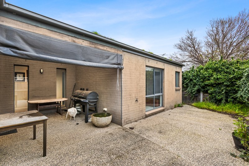Photo - 1A Sullivan Court, Belmont VIC 3216 - Image 10