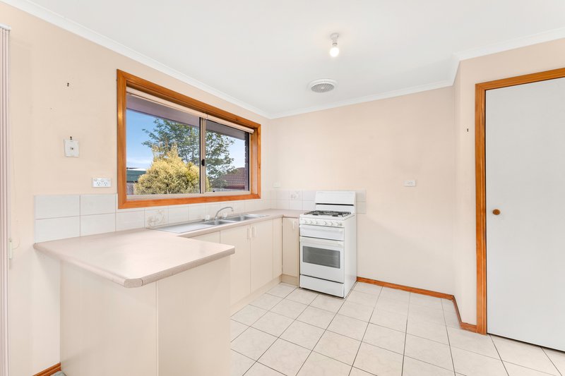 Photo - 1A Taree Close, Pakenham VIC 3810 - Image 3