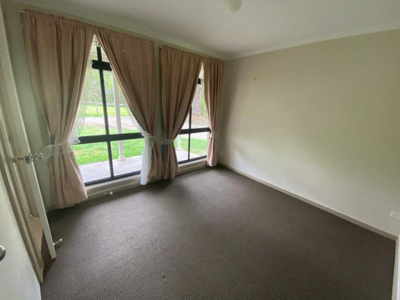 Photo - 1A Thames Road, Bringelly NSW 2556 - Image 6