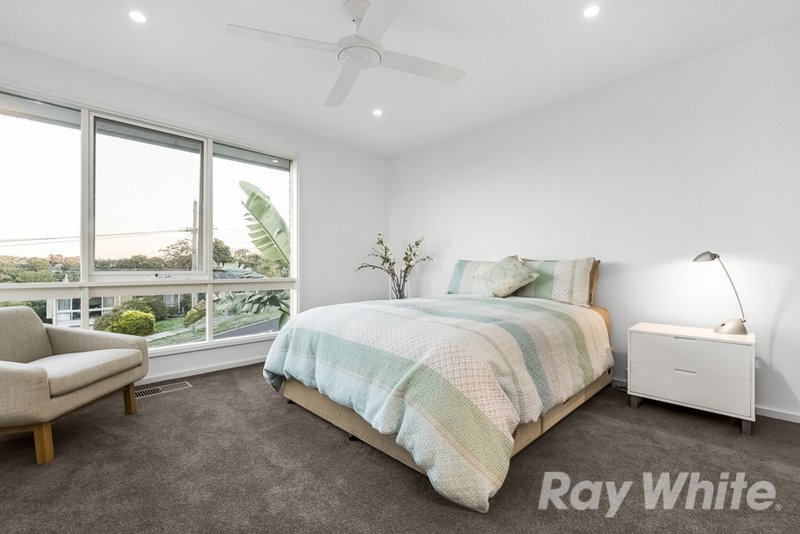 Photo - 1A Thompson Street, Glen Waverley VIC 3150 - Image 7