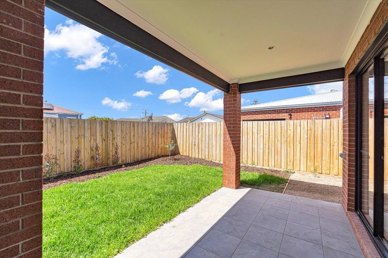 Photo - 1A Troup Court, Werribee VIC 3030 - Image 11