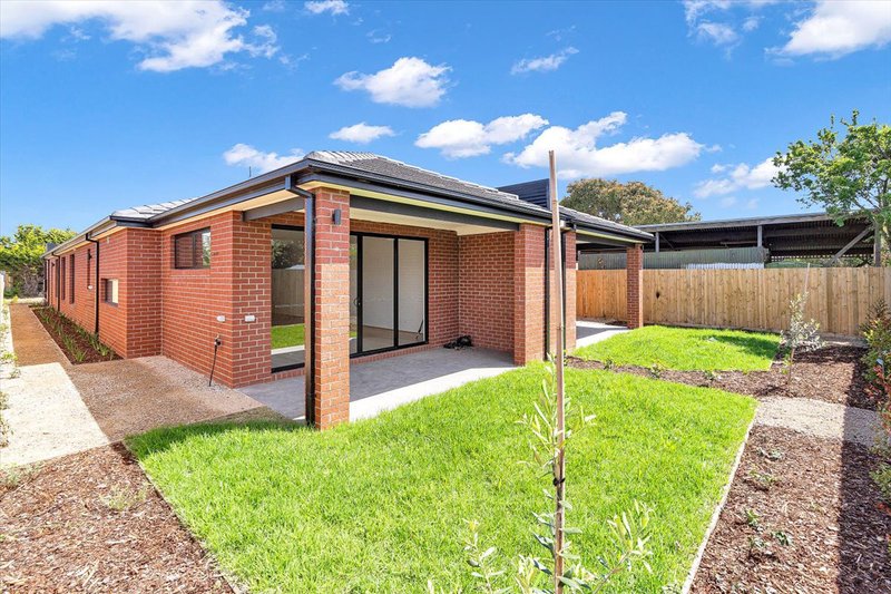 Photo - 1A Troup Court, Werribee VIC 3030 - Image 13