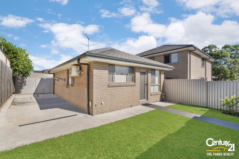 Photo - 1a Walan Place, Bonnyrigg NSW 2177 - Image 7