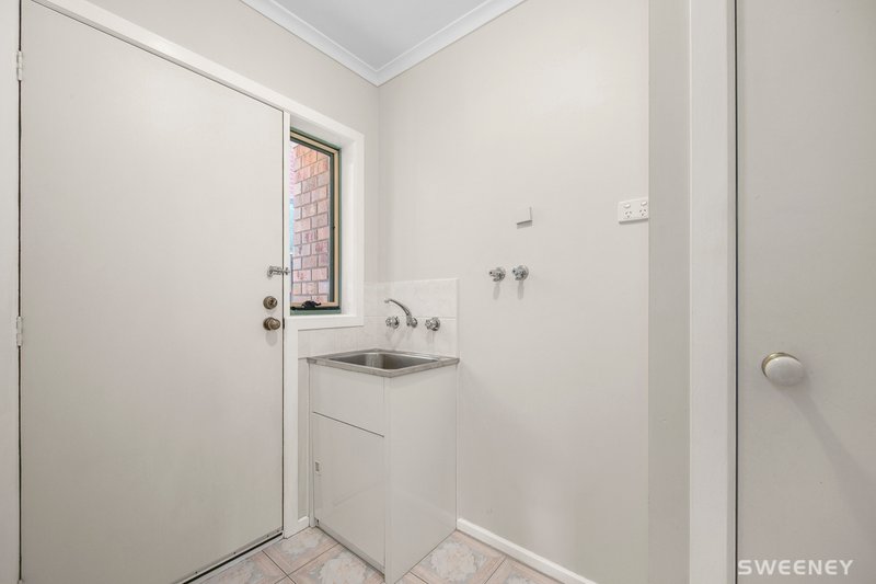 Photo - 1A Warren Court, Altona Meadows VIC 3028 - Image 12