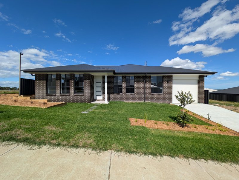 1A Wickersley Street, Farley NSW 2320