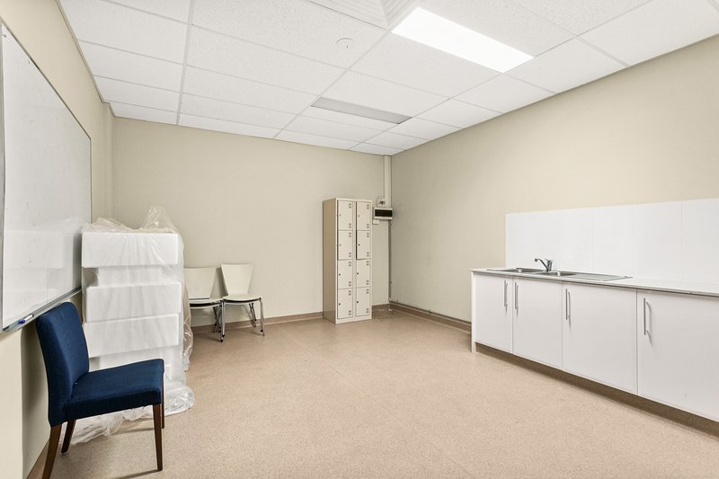 Photo - 1A/11-15 Atchison Street, Wollongong NSW 2500 - Image 6