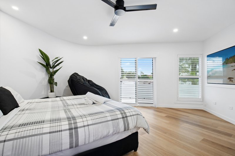 Photo - 1A/11 Eady Avenue, Broadbeach Waters QLD 4218 - Image 9