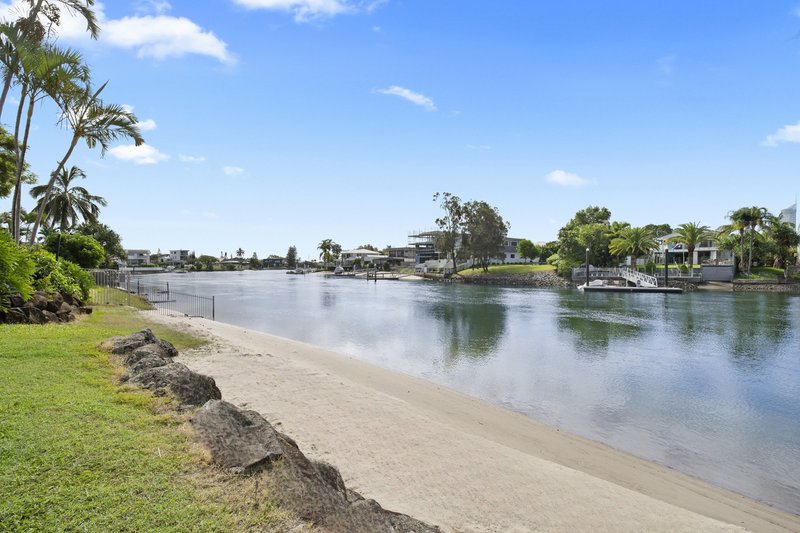 Photo - 1A/11 Eady Avenue, Broadbeach Waters QLD 4218 - Image 17