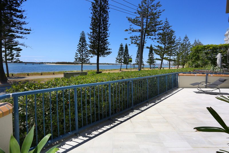 Photo - 1A/522 Marine Parade, Biggera Waters QLD 4216 - Image 12