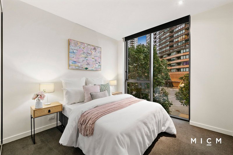 Photo - 1A/9 Waterside Place, Docklands VIC 3008 - Image 7