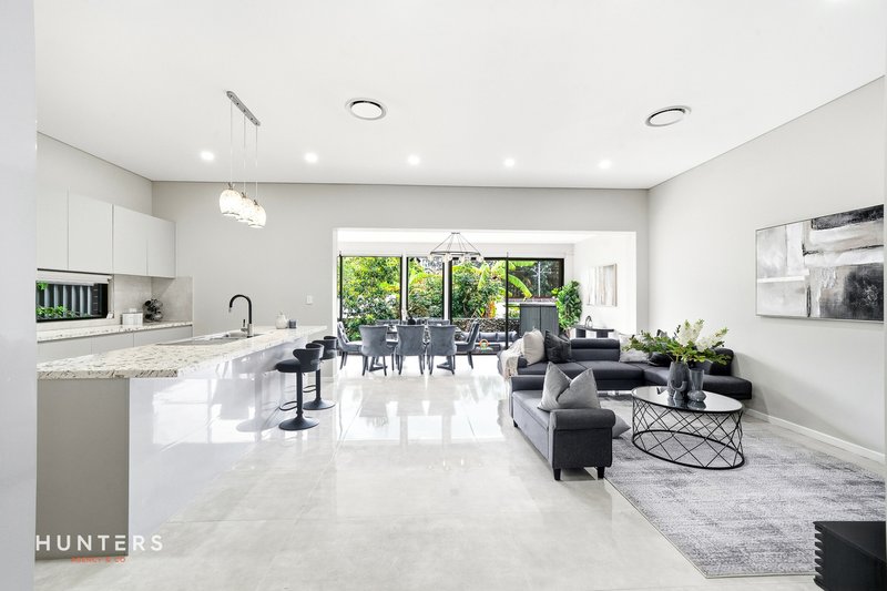 Photo - 1B Andrew Place, Girraween NSW 2145 - Image 1