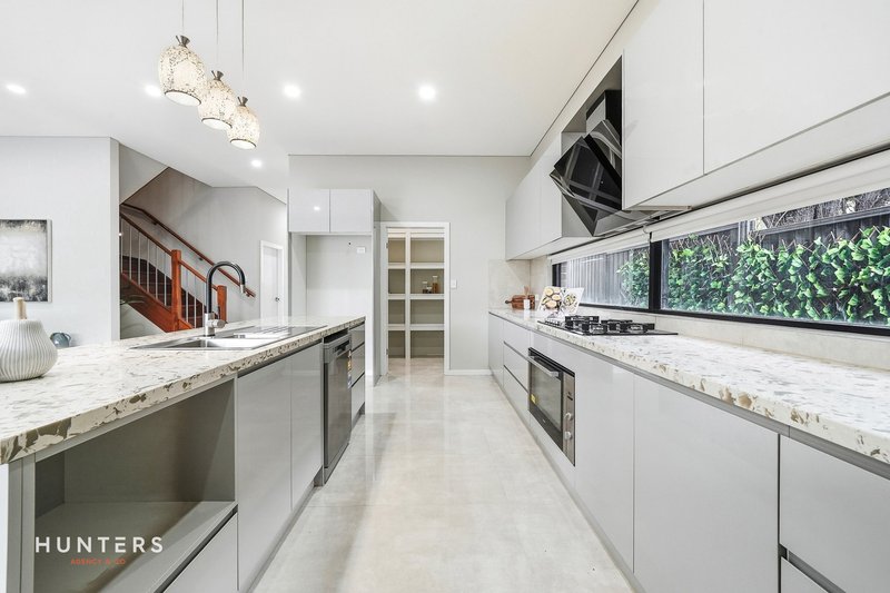 Photo - 1B Andrew Place, Girraween NSW 2145 - Image 7