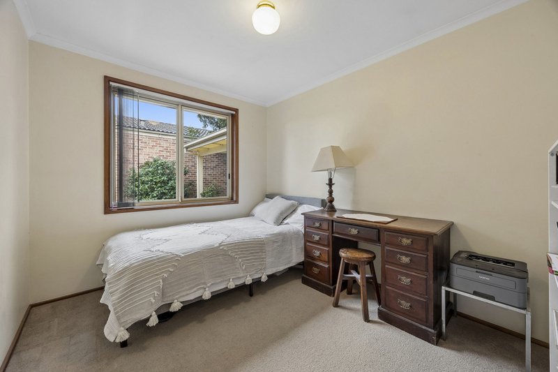 Photo - 1B Buntine Crescent, Isaacs ACT 2607 - Image 11