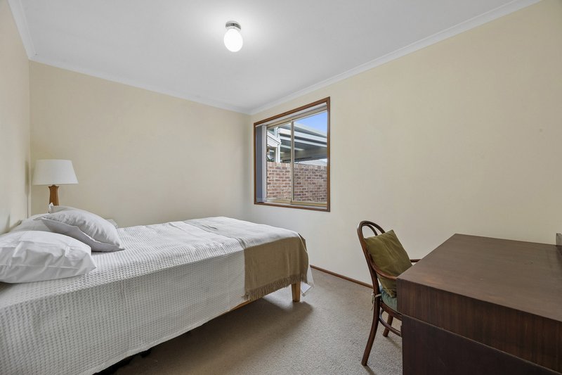 Photo - 1B Buntine Crescent, Isaacs ACT 2607 - Image 14