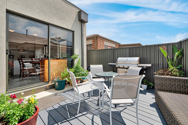 Photo - 1B Burchill Avenue, Cranbourne East VIC 3977 - Image 18