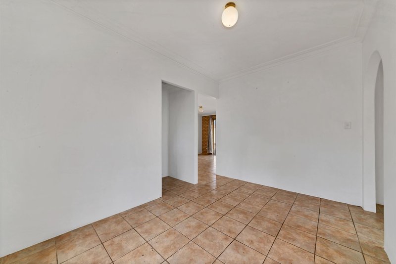 Photo - 1B Darwin Place, Warnbro WA 6169 - Image 7