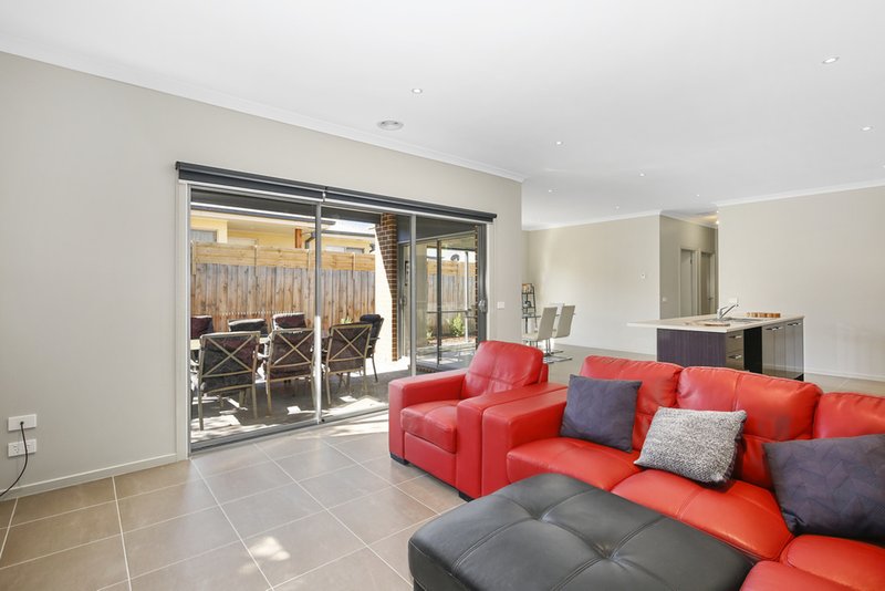 Photo - 1B Farrell Avenue, Yarra Glen VIC 3775 - Image 2