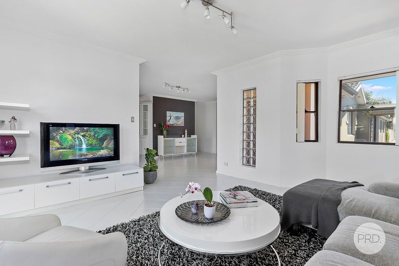 Photo - 1B Flora Street, Narwee NSW 2209 - Image 3