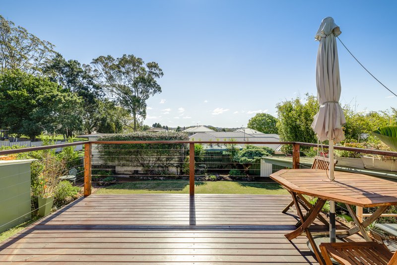 Photo - 1B Garde Street, Centenary Heights QLD 4350 - Image 10