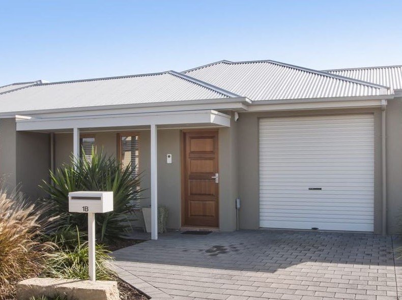 1B Sandison Avenue, Park Holme SA 5043