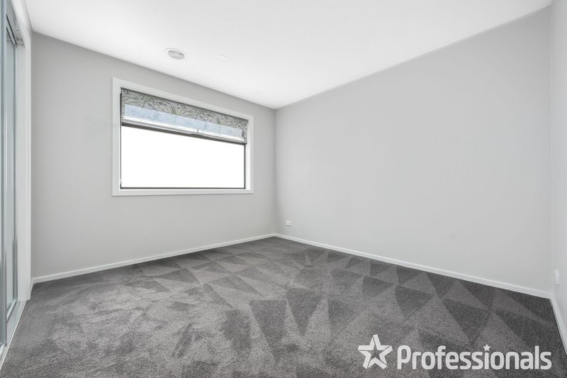 Photo - 1B Snowy Court, Clayton South VIC 3169 - Image 5