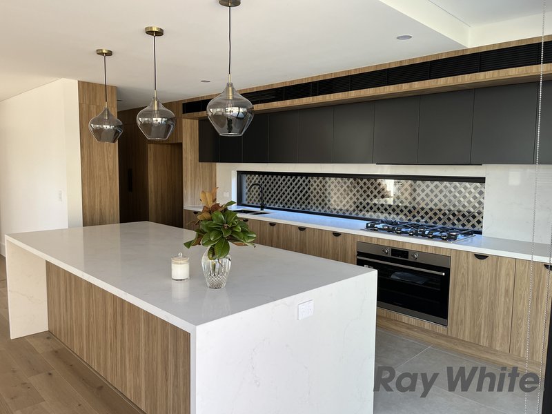 Photo - 1B Wyee Street, Kogarah Bay NSW 2217 - Image 3