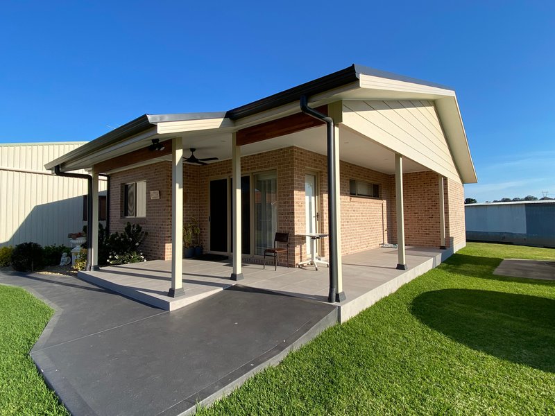 Photo - 1B/39-45 Lincoln Road, Cecil Park NSW 2178 - Image 2