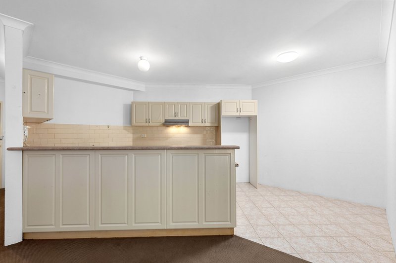 Photo - 1C/38-42 Woniora Road, Hurstville NSW 2220 - Image 4