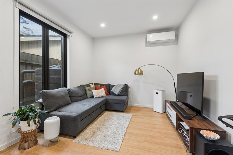 Photo - 1D Lydford Road, Ferntree Gully VIC 3156 - Image 2