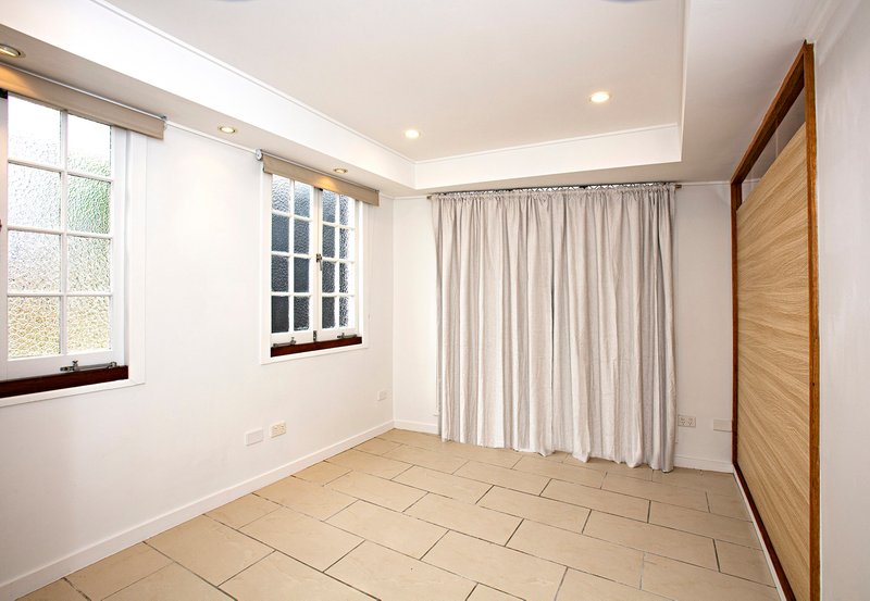 Photo - 1D/72 Woodward Street, Edge Hill QLD 4870 - Image 5