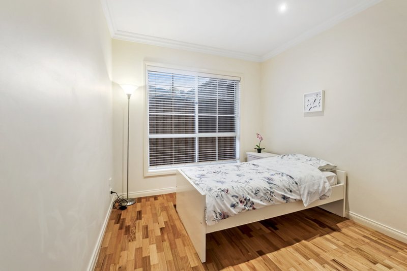 Photo - 1E Black Street, Reservoir VIC 3073 - Image 6