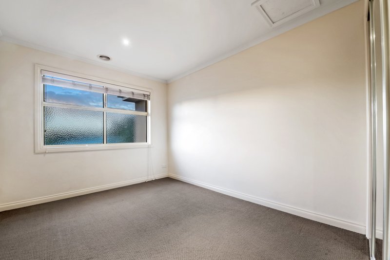 Photo - 1E Black Street, Reservoir VIC 3073 - Image 7