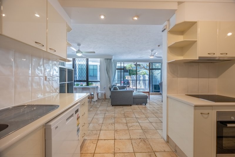 Photo - 1K/3277 Surfers Paradise Boulevard, Surfers Paradise QLD 4217 - Image 6