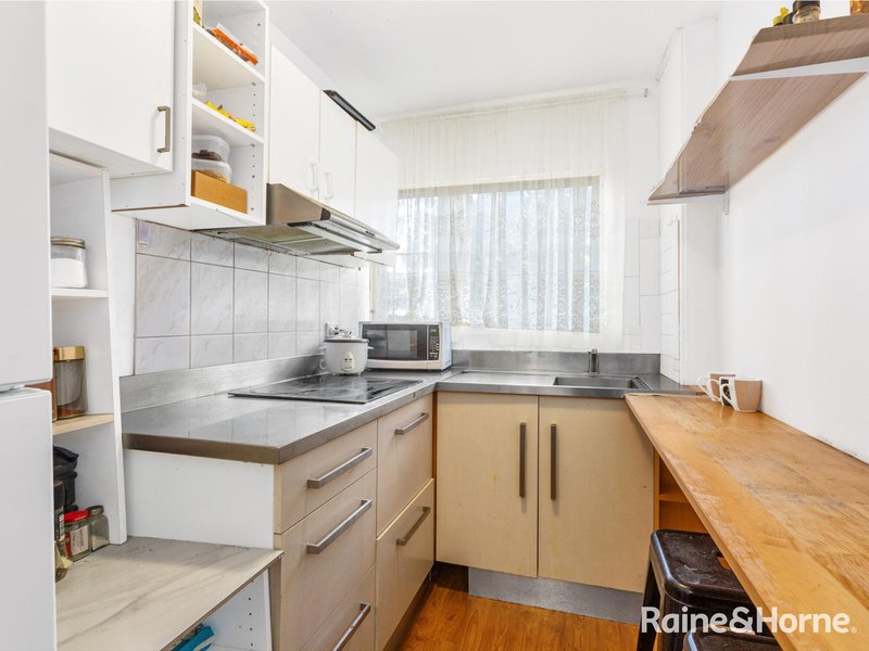 Photo - 1M/15 Campbell Street, Parramatta NSW 2150 - Image 3