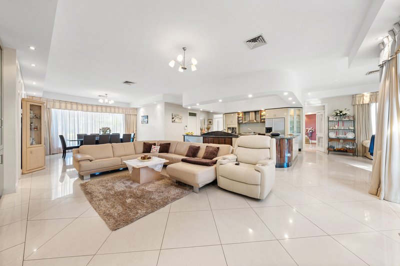 Photo - 2-10 Koala Way, Horsley Park NSW 2175 - Image 4