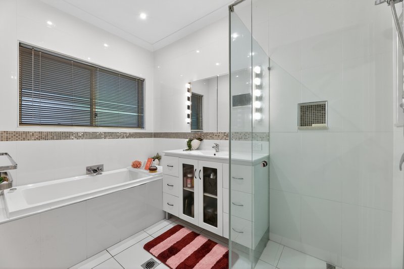 Photo - 2-10 Tulipwood Drive, Bonogin QLD 4213 - Image 16