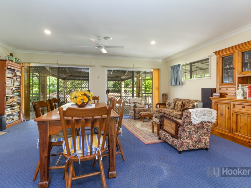 Photo - 2-12 Carbeen Road, Park Ridge South QLD 4125 - Image 4