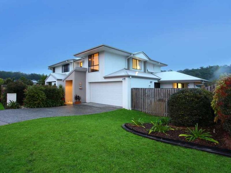 2-15 Barradeen Circuit, Pacific Pines QLD 4211