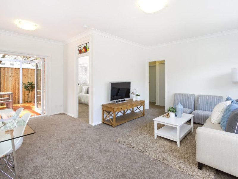 Photo - 2 172 Ocean Street, Narrabeen NSW 2101 - Image