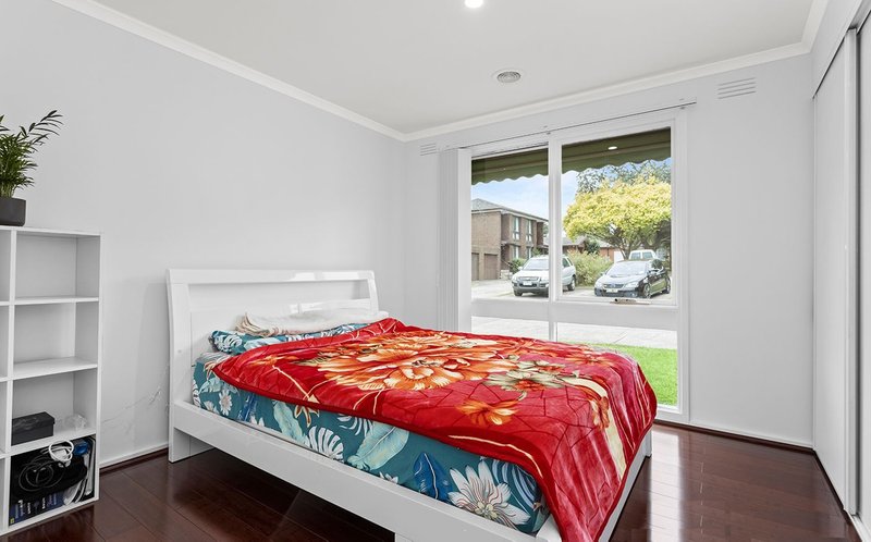 Photo - 2 20 Spring Road, Springvale VIC 3171 - Image 5