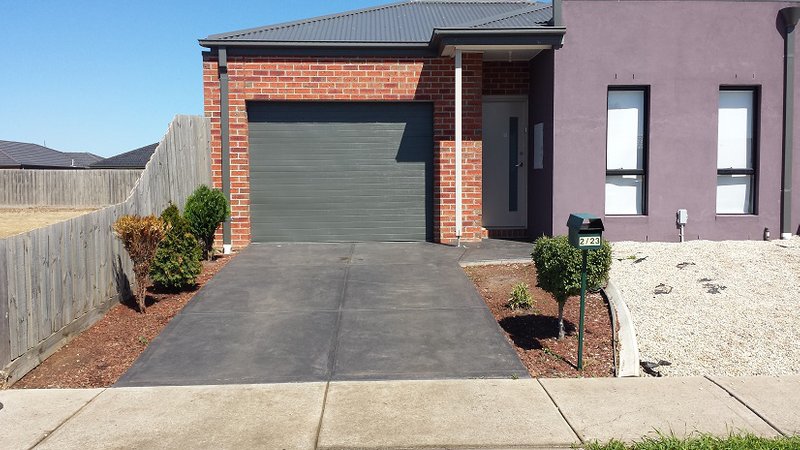 Photo - 2/ 23 West Meadows Lane, Truganina VIC 3029 - Image 1