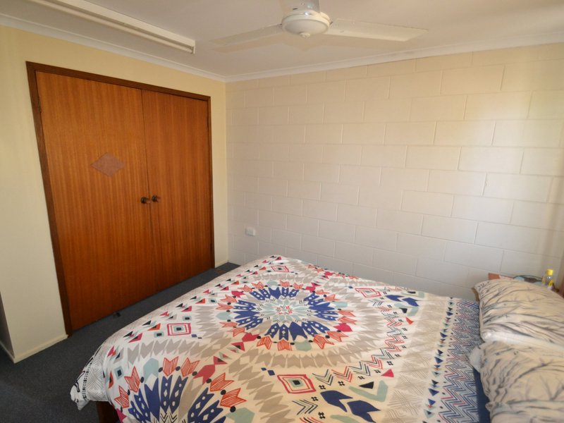 Photo - 2-2a Powell St , Bowen QLD 4805 - Image 14