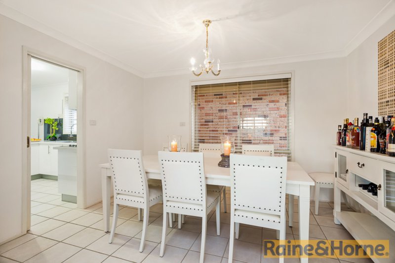 Photo - 2 & 2A Selwyn Place, Quakers Hill NSW 2763 - Image 5