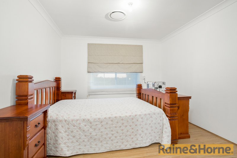 Photo - 2 & 2A Selwyn Place, Quakers Hill NSW 2763 - Image 8