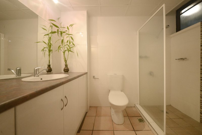 Photo - 2 & 2A/5 Golden Orchid Drive, Airlie Beach QLD 4802 - Image 5