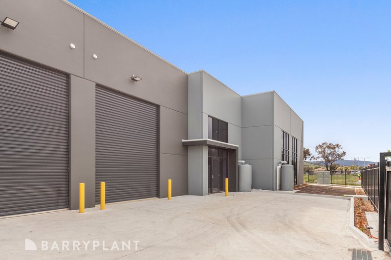 Photo - 2, 3 & 4/1 Enterprise Way, Wallan VIC 3756 - Image 3