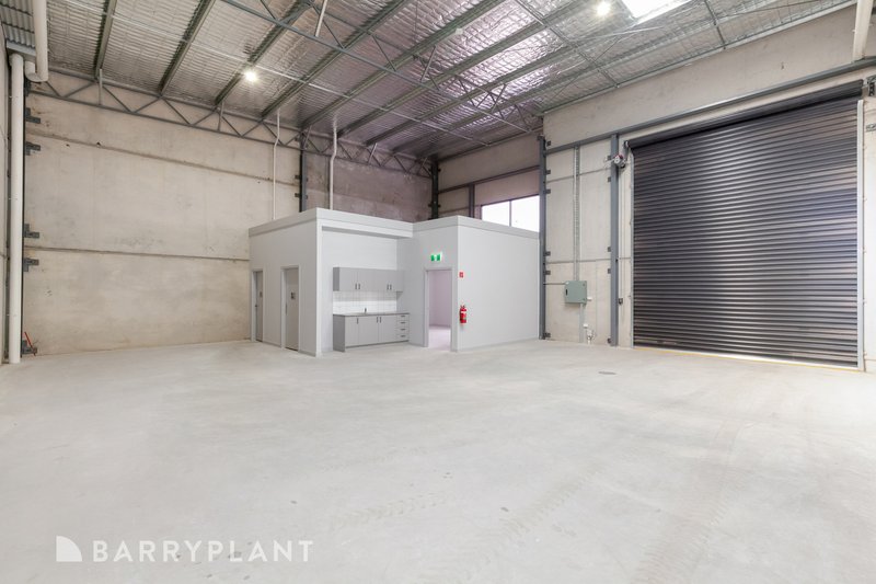 Photo - 2, 3 & 4/1 Enterprise Way, Wallan VIC 3756 - Image 5