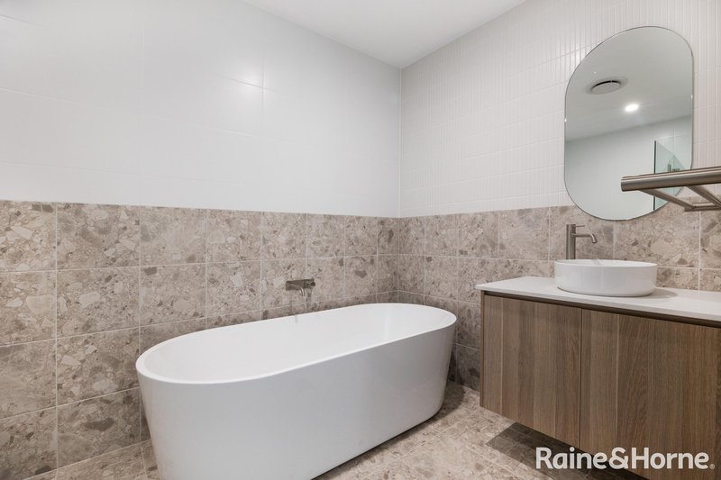 Photo - 2, 3 & 4/24 St Vincent Street, Ulladulla NSW 2539 - Image 12