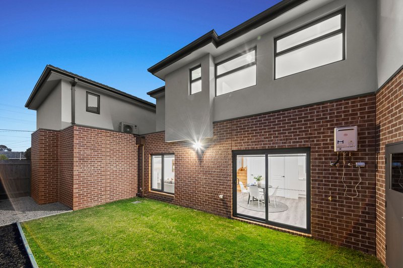 Photo - 2 & 3/10 Boyd Street, Dandenong North VIC 3175 - Image 8